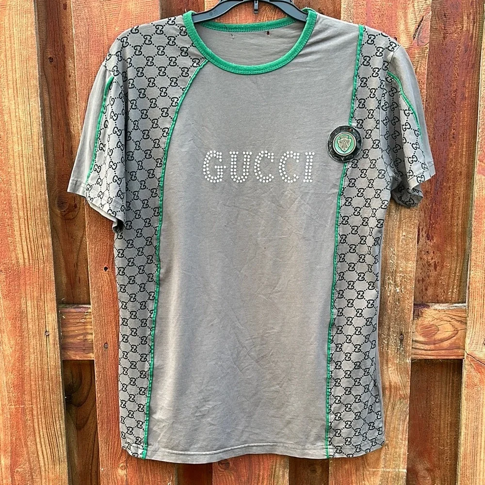 Gucci Short Sleeve Tee in Gray with Green Trim